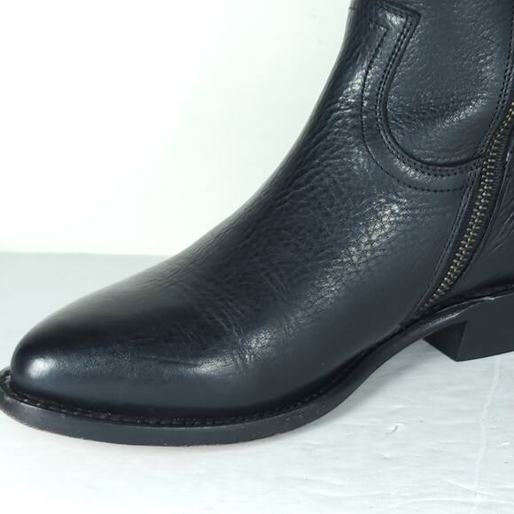 Frye Women's Ray Seam US8B Black Leather InSide Zip Ankle Booties Boots - Picture 16 of 16